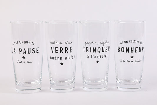 4 verres à bière c'est l'heure de la pause