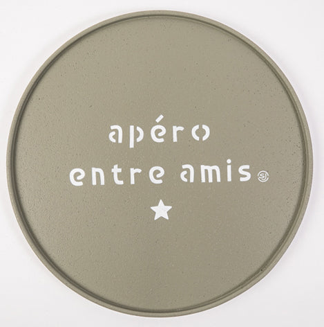 Plateau liège rond apéro entre amis