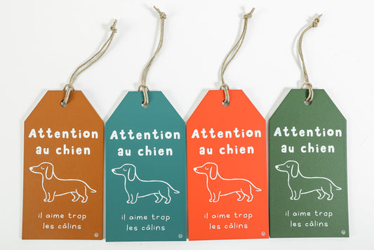 Pancarte message attention au chien