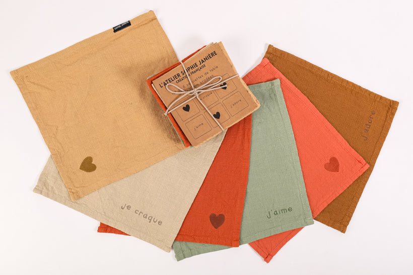 Lot de 6 serviettes de table broderie coeur