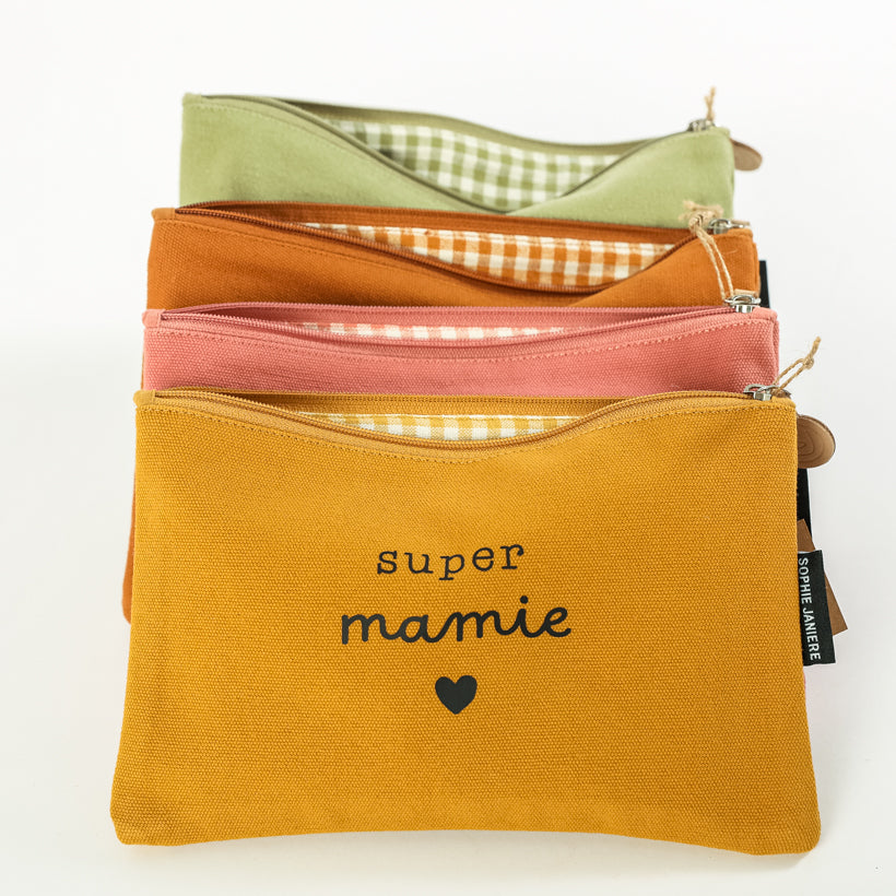 Trousse plate super mamie
