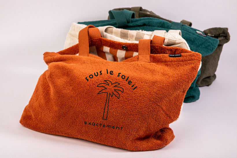 Grand sac éponge palmier sous le soleil